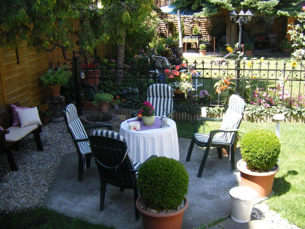 Sopron Eszter Apartman Ruang foto