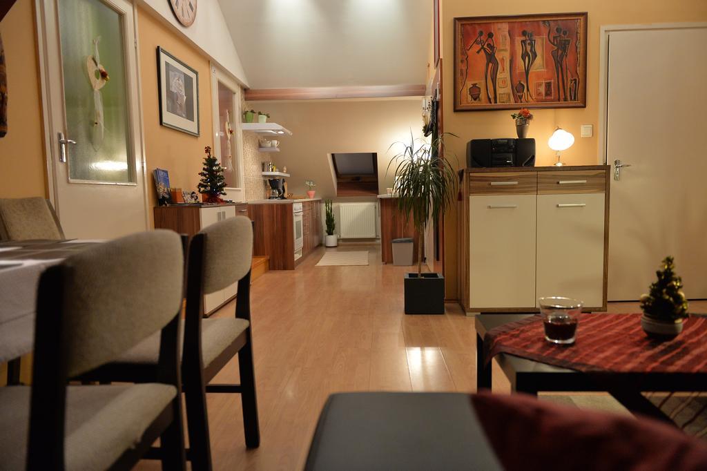Sopron Eszter Apartman Bagian luar foto